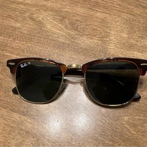 Like new Ray-Ban polarized Club masters